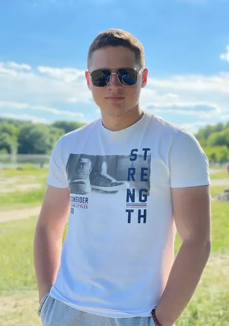 Я Дима, 23, из Борисполя, ищу знакомства без обязательств