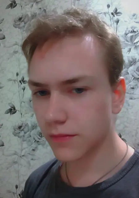 I'm Sergos, 19 from Northampton, seeking connections for chat