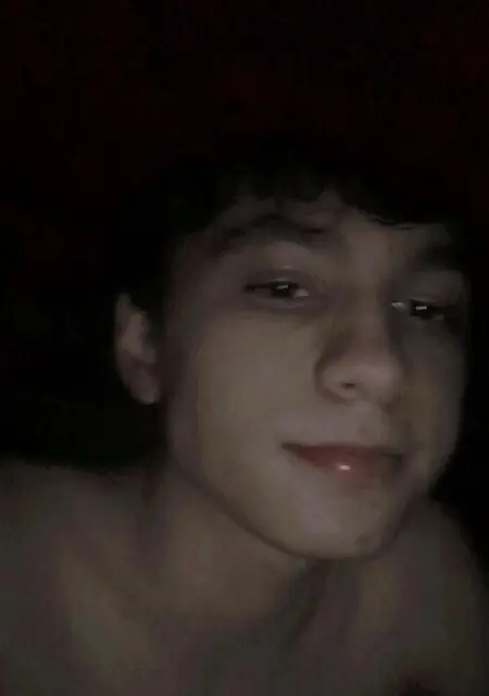 Я Omar, 22, из Салоу, ищу знакомства без обязательств