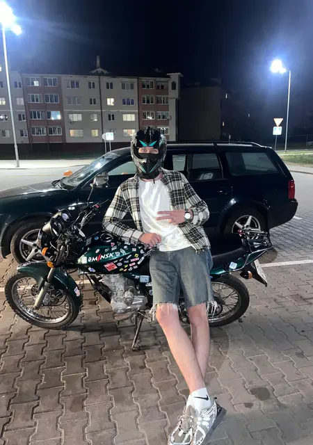 Евгений из Бреста, ищу на сайте знакомства на одну ночь