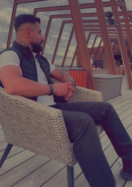 Я Karrar, 28, из Стокгольма, ищу знакомство для совместных путешествий