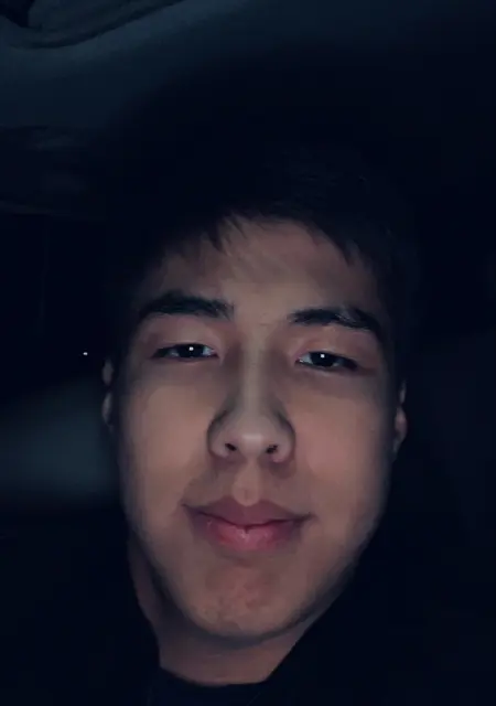 Я Adilbi, 19, знакомлюсь без обязательств в Актобе