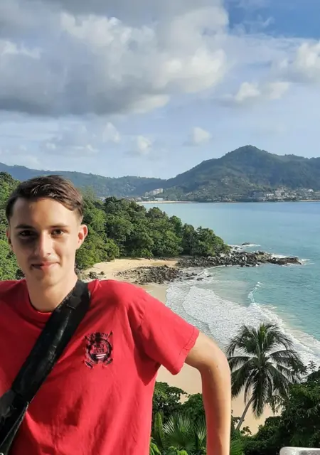 Я Ярослав, 21, из Пхукета, ищу знакомство для постоянных отношений