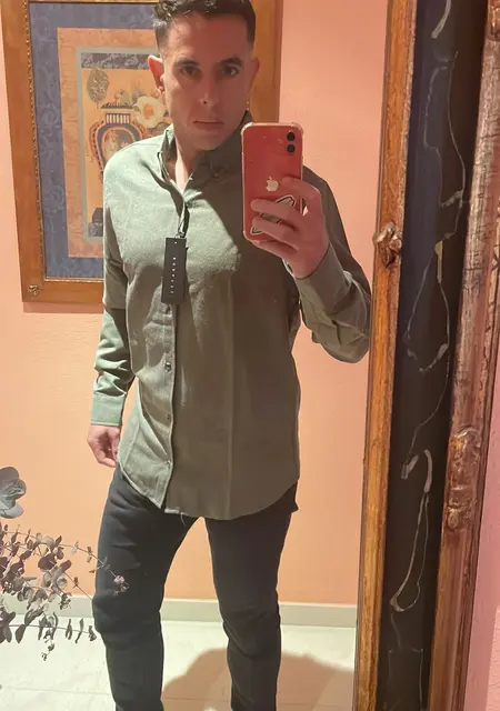 Carlo из Оради, ищу на сайте знакомства на одну ночь