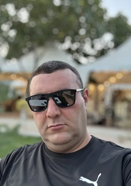 Я Сас, 36, знакомлюсь для приятного времяпровождения в Ереване