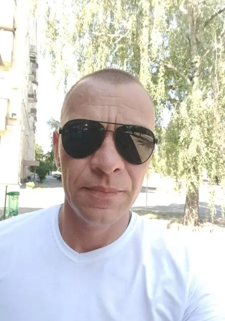 Я Сергей, 43, знакомлюсь для приятного времяпровождения в Ровно