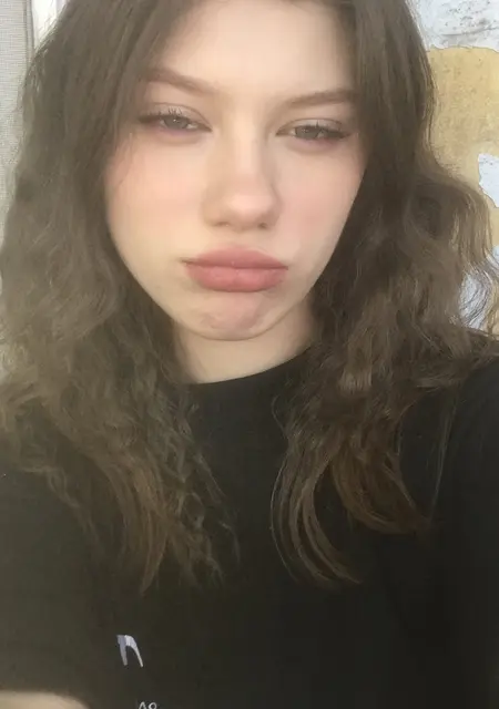 Евгения из Кривого Рога, ищу на сайте знакомства без обязательств