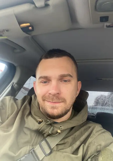 Nikolas de Madrid, tengo 33 años, listo para conocer para lío de una noche