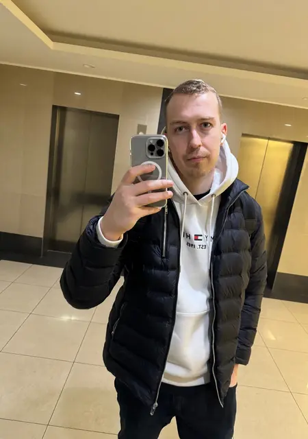 Женя из Мелитополя, ищу на сайте знакомства без обязательств