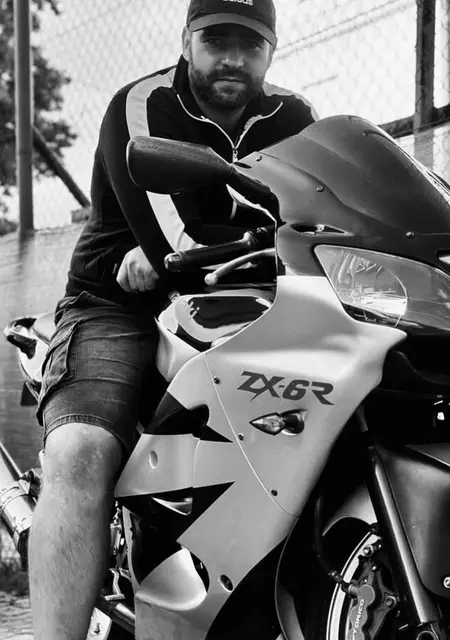 Вадим из Хмельницкого, мне 34, познакомлюсь для общения