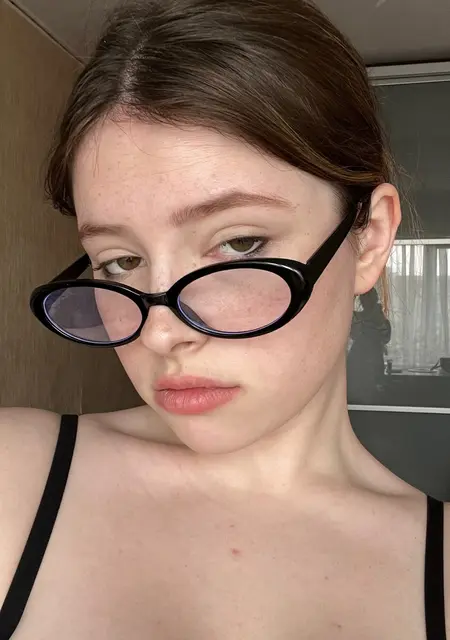 Я Sophie, 20 років, знайомлюсь для відкриті стосунки у Бровари