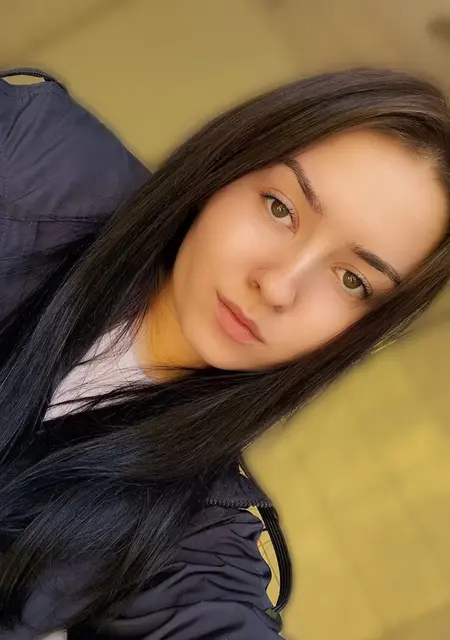 Larysa из Тбилиси, ищу на сайте постоянные отношения