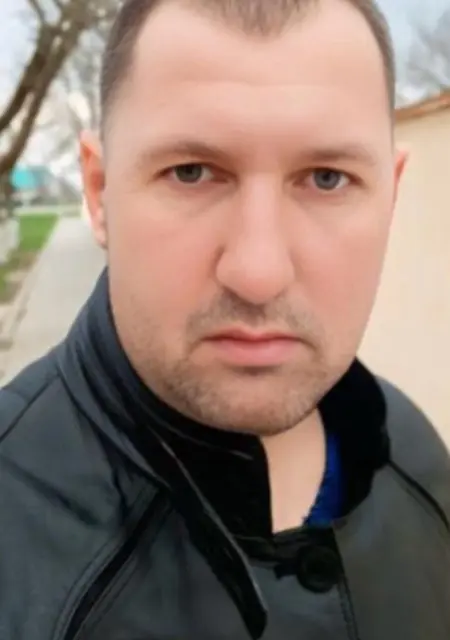 Я Евгений, 42, знакомлюсь для приятного времяпровождения в Бейруте
