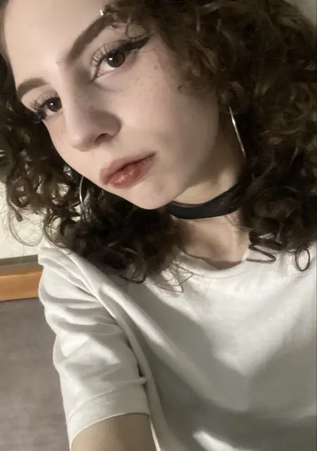 Я Кира, 20, знакомлюсь для общения в Минске