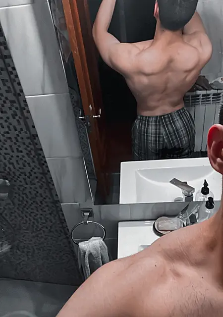 Я Óscar, 20, знакомлюсь для общения в Медина-дель-Кампо