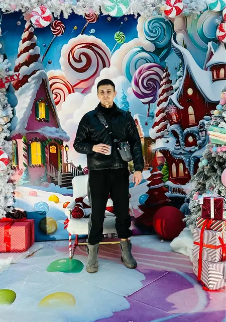 Stanislav из Одессы, мне 30, познакомлюсь для общения