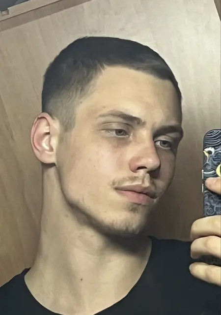 Дима из Киева, ищу на сайте знакомства на одну ночь