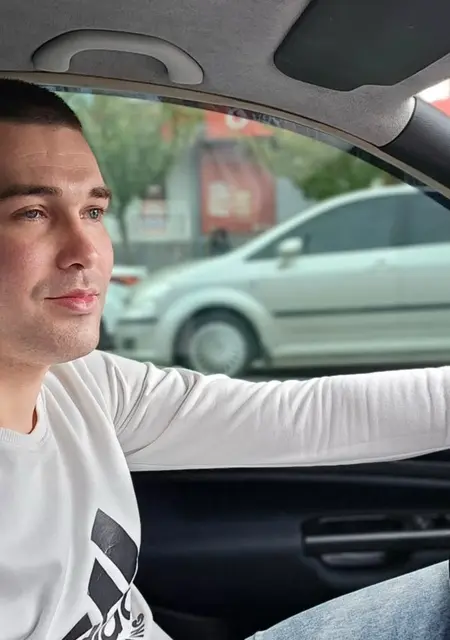 Роман из Староконстантинова, мне 31, познакомлюсь для дружбы