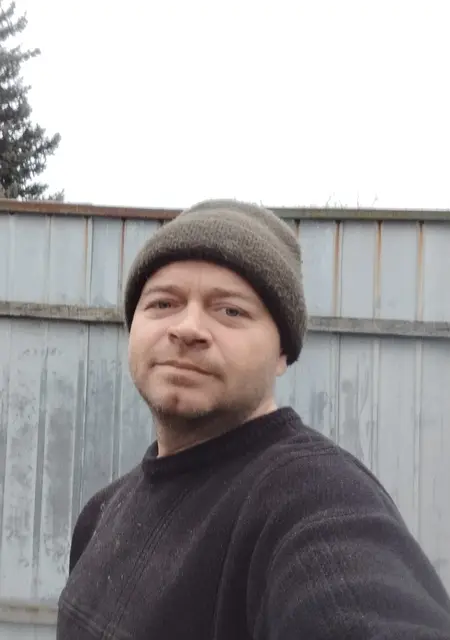 Дмитро з Львова, мені 47 років, познайомлюсь без зобов'язань