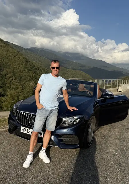 Sergei из Амстердама, ищу на сайте знакомства без обязательств