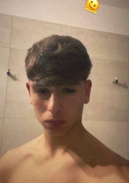 Я Francesco, 19, из Рима, ищу знакомство для общения