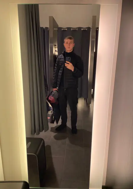 Александр з Кривого Рогу, шукаю на сайті приємне проведення часу