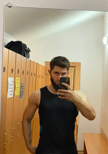 Заурбек из Каира, мне 25, познакомлюсь без обязательств