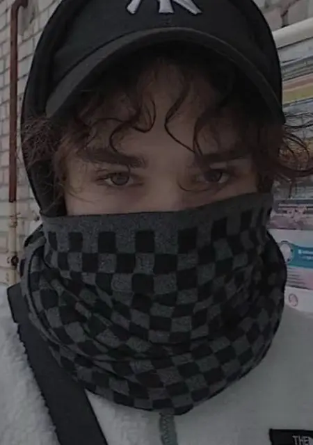 Я Yongkid, 19, из Амстердама, ищу знакомства на одну ночь