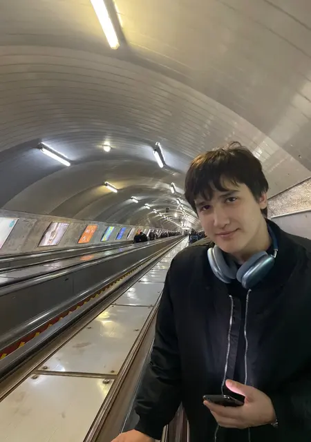 Амир из Павлодара, мне 22, познакомлюсь для общения