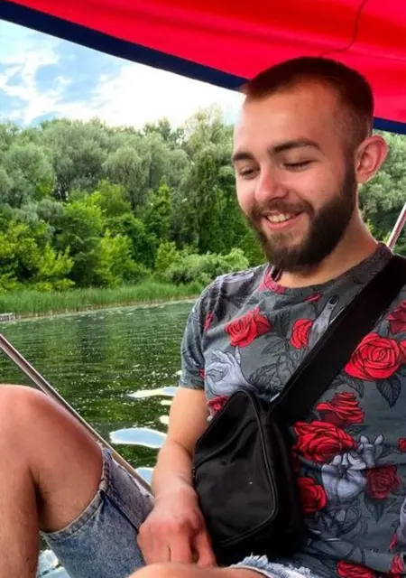 Дмитро из Киева, ищу на сайте знакомства на одну ночь