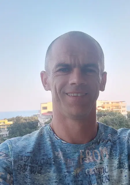 Юрій из Карловки, ищу на сайте общение