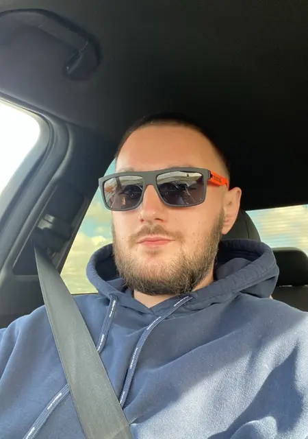 Я Михаил, 26, знакомлюсь без обязательств в Амстердаме