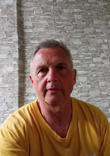 Валентин з Кривого Рогу, мені 60 років, познайомлюсь на одну ніч