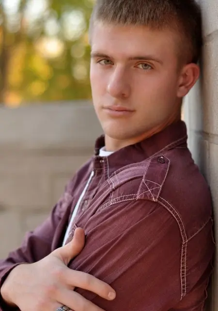 Макс из Луганска, ищу на сайте знакомства на одну ночь