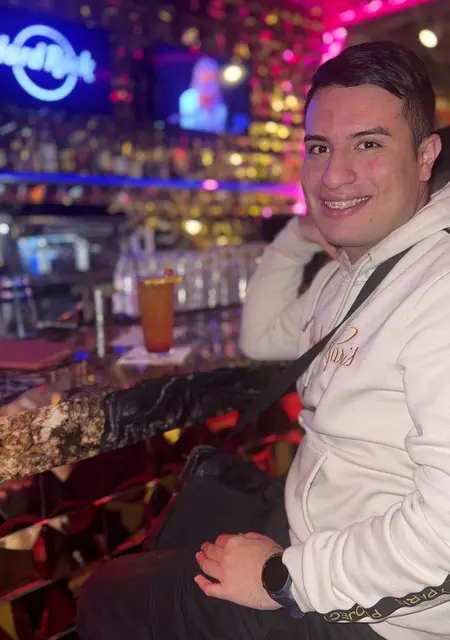 Juan Esteban из Сантандера, ищу на сайте вирта