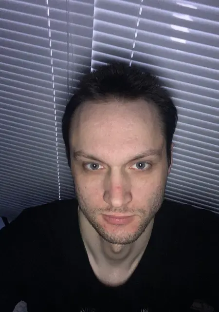 Я Сергей, 25, из Могилёва, ищу знакомства без обязательств