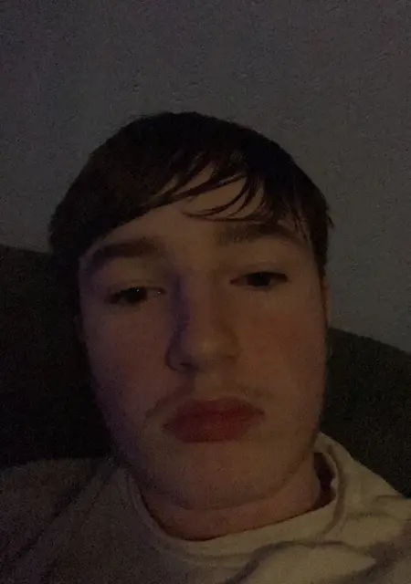 Ethan from Bangor, 21 years old, ready to meet for pleasant pastime