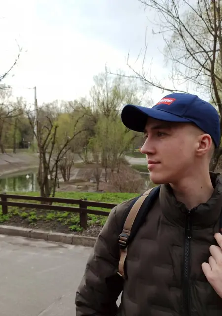 Я Михайло, 21, знакомлюсь без обязательств в Умани