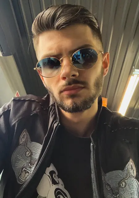 Я Александр, 26, знакомлюсь без обязательств в Кишинёве