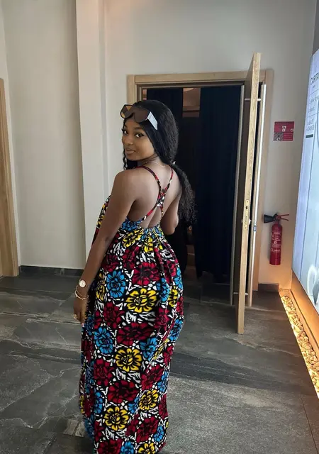 Я Olive, 25, из Вестероса, ищу знакомство для приятного времяпровождения