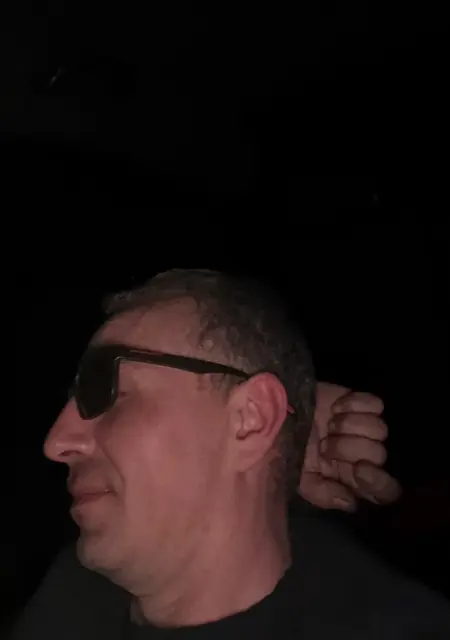 Илья из Стокгольма, ищу на сайте знакомства на одну ночь