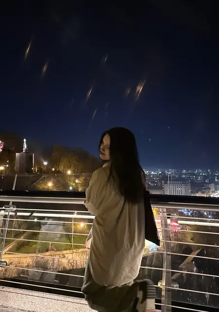 Вікторія из Николаева, ищу на сайте постоянные отношения