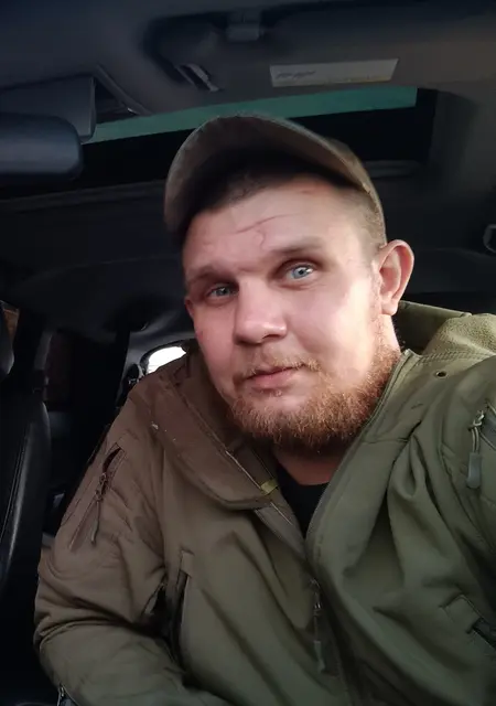 Я Серёга, 31 років, знайомлюсь для приємного проведення часу у Єнакієвому