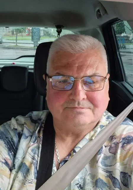 Я Владимир, 63, знакомлюсь для открытые отношения в Бердичеве