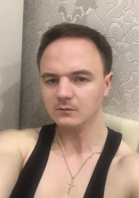 Soy Mikhail, 30 años, conociéndome para relación a largo plazo en Torre Pacheco