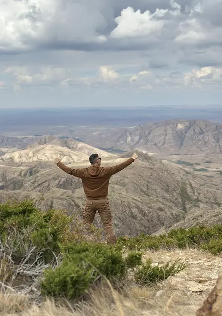 Я Марко, 32, из Караганды, ищу знакомства без обязательств