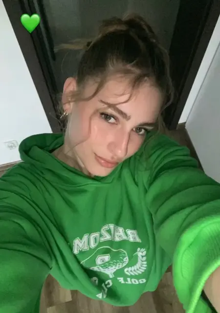 Я Maja, 21, знакомлюсь на одну ночь в Познани