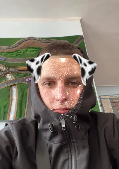 Denis из Калуша, мне 19, познакомлюсь для вирта