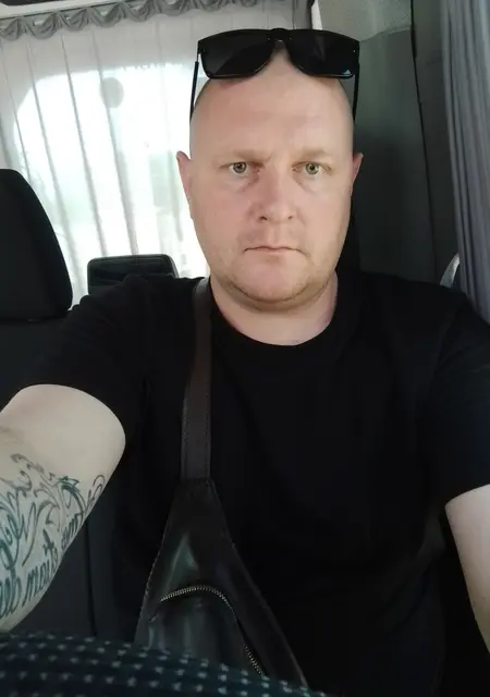 Олег из Кириковки, мне 39, познакомлюсь для постоянных отношений