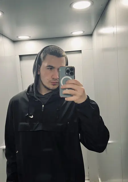 Саня з Хмельницького, шукаю на сайті знайомства без зобов'язань